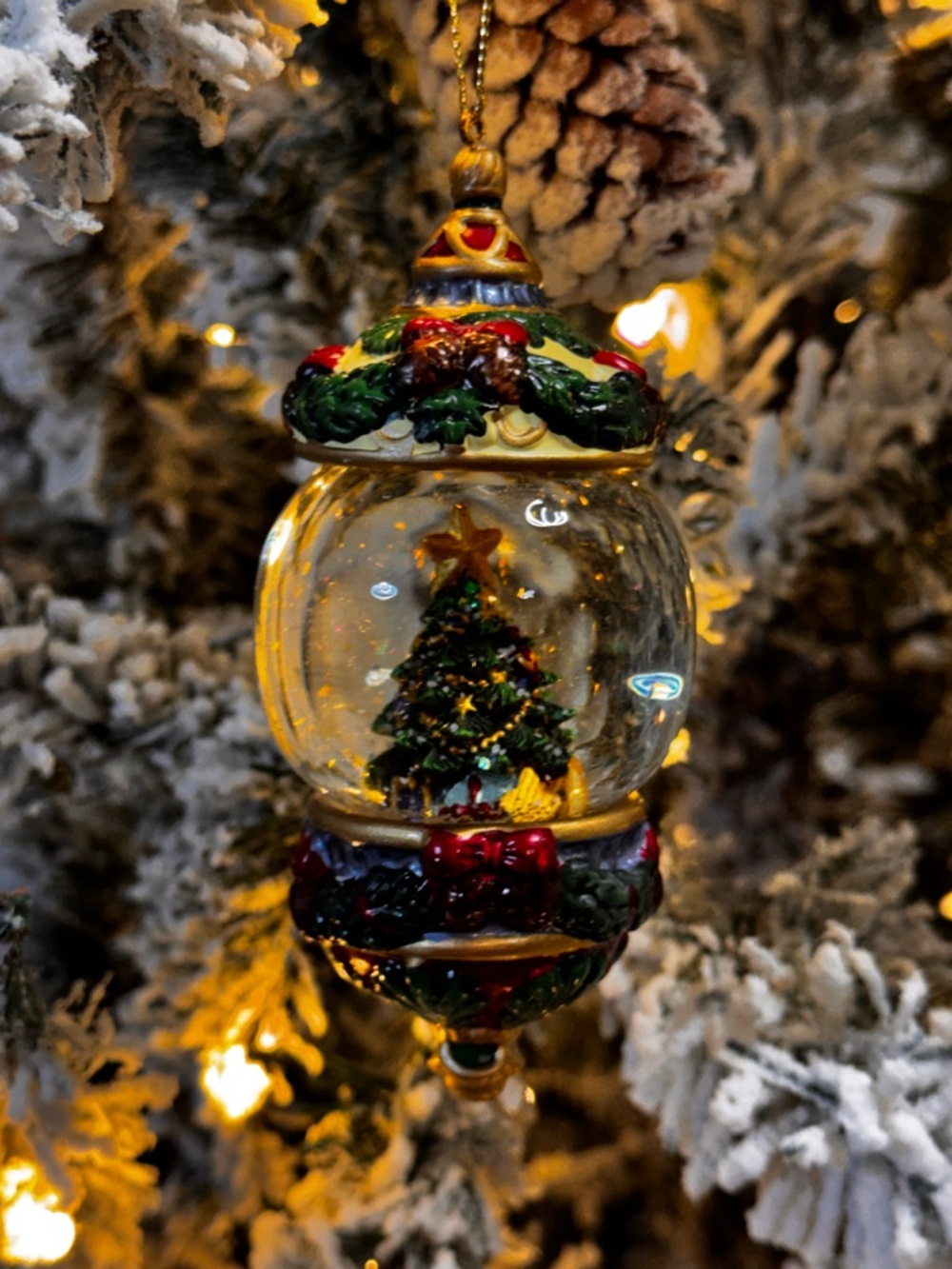 Festive Glass Christmas Tree Snow Globe Ornament - Green & Red